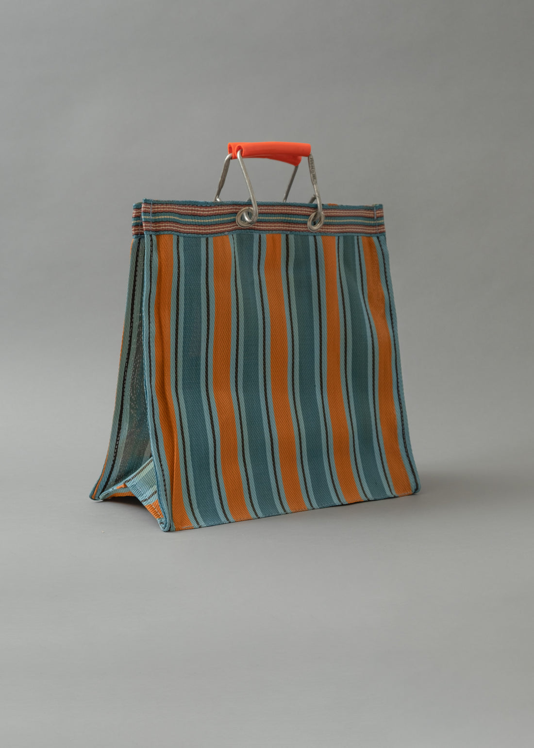SAC TOTE RAYÉ - CARRÉ - BLEU & ORANGE - PLASTIQUE RECYCLÉ - PUEBCO