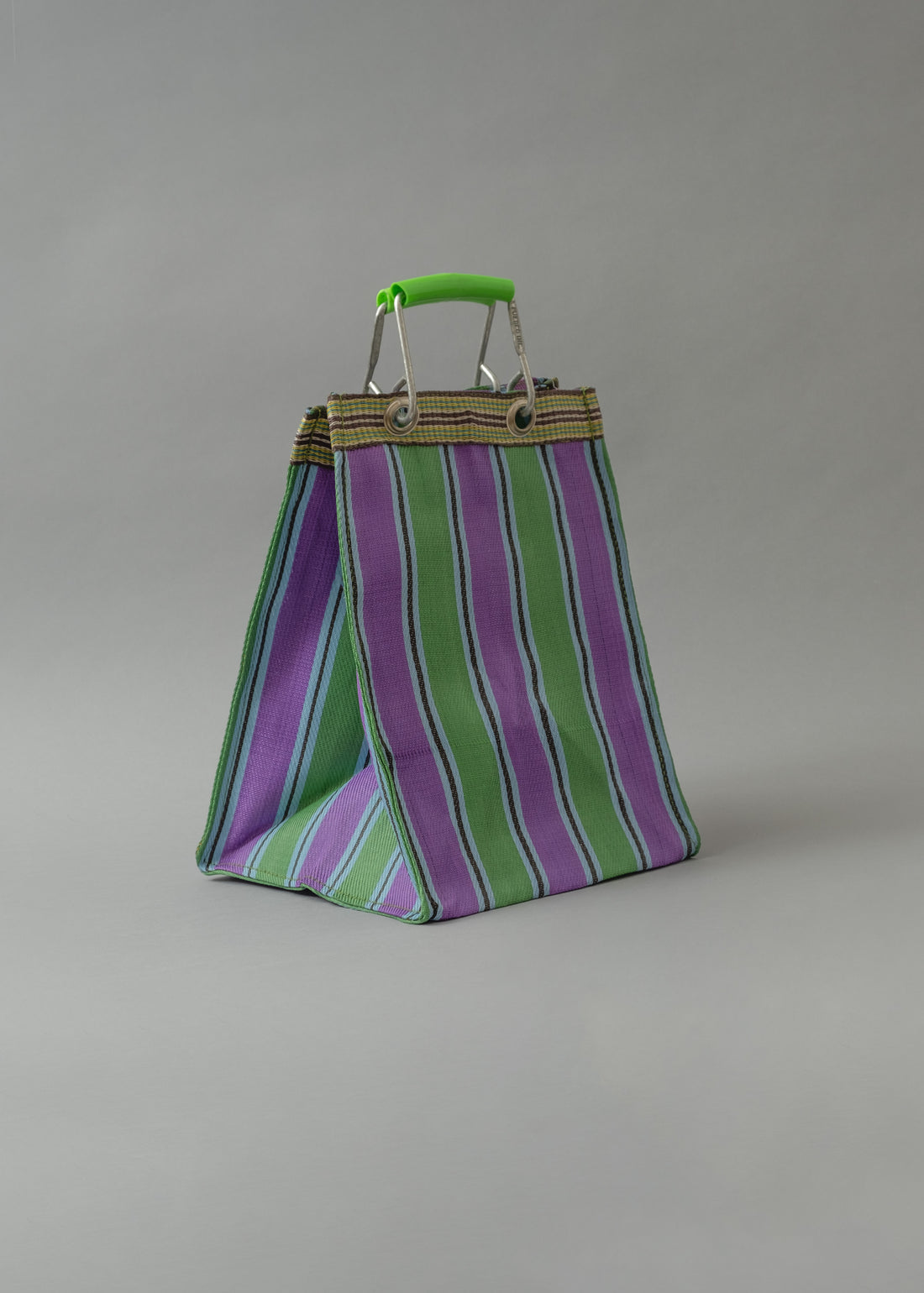 SAC TOTE RAYÉ - COMPACT & PROFOND - VERT & PURPLE - PLASTIQUE RECYCLÉ - PUEBCO