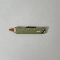 HAKOAKE - CUTTER / CISEAUX HYBRIDE 2 EN 1 - KAKI - LAME "TITANE" - KOKUYO