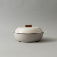 COCOTTE EN ACIER EMAILLE - 2 L - KAKOMI ENAMEL POT - SAND BEIGE - KINTO