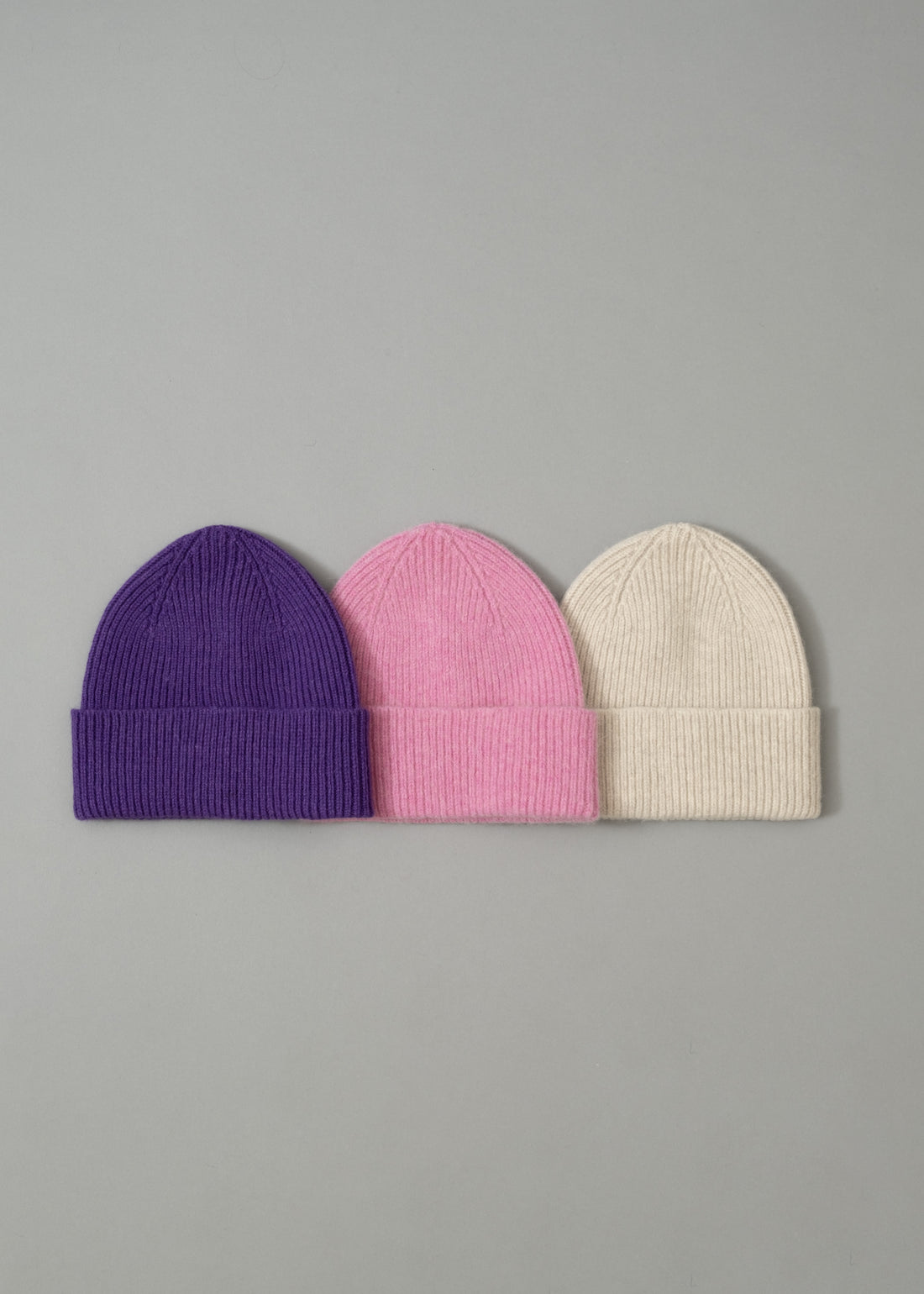 BONNET "BARRA" UNISEXE - LAINE D'AGNEAU / ANGORA - TONS VIFS - MACKIE