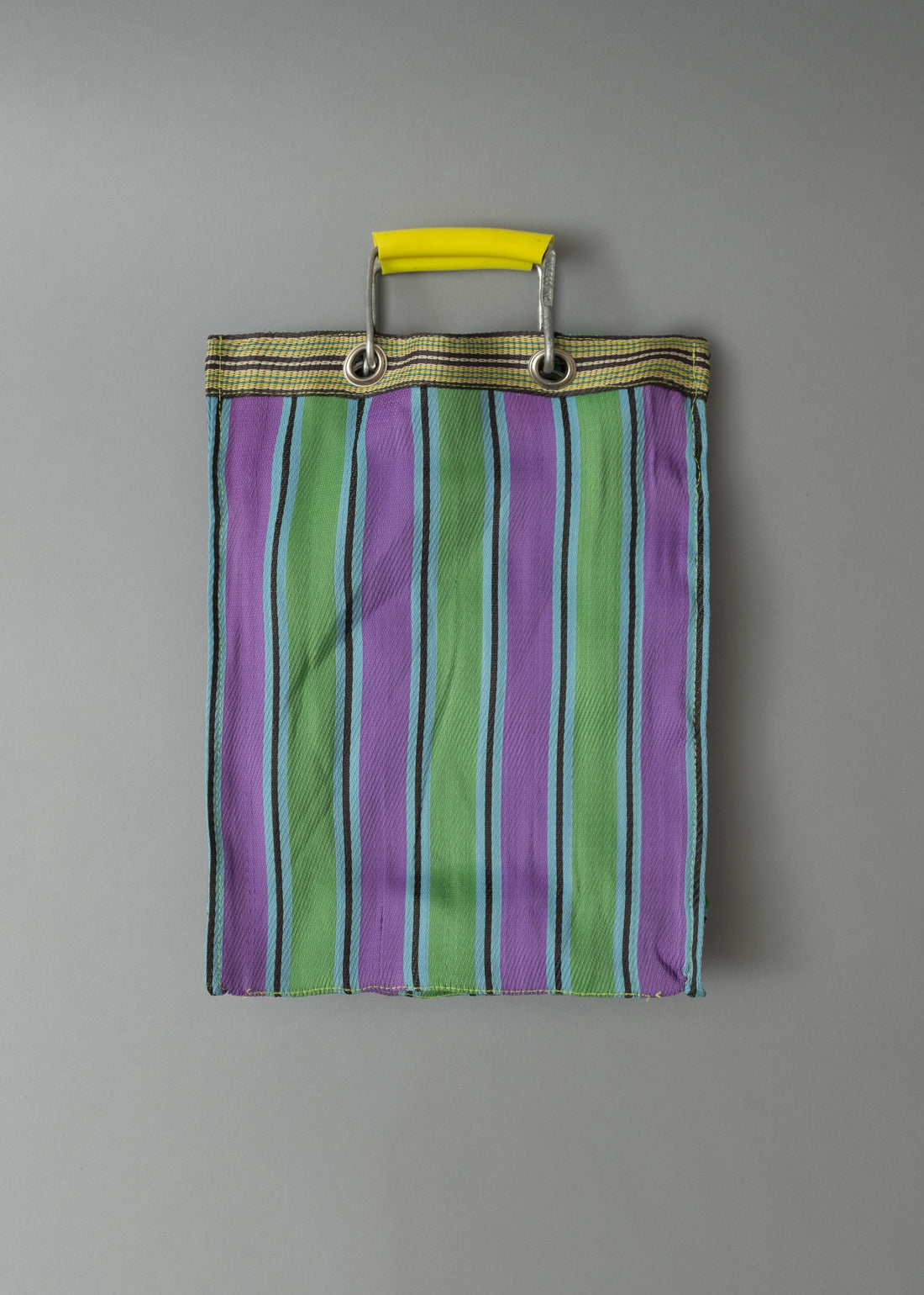 SAC TOTE RAYÉ - HAUT & FIN - VERT & PURPLE - PLASTIQUE RECYCLÉ - PUEBCO