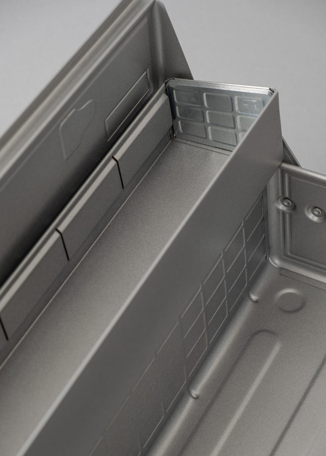 BOITE A OUTILS - ST 350 - SILVER - TOYO STEEL