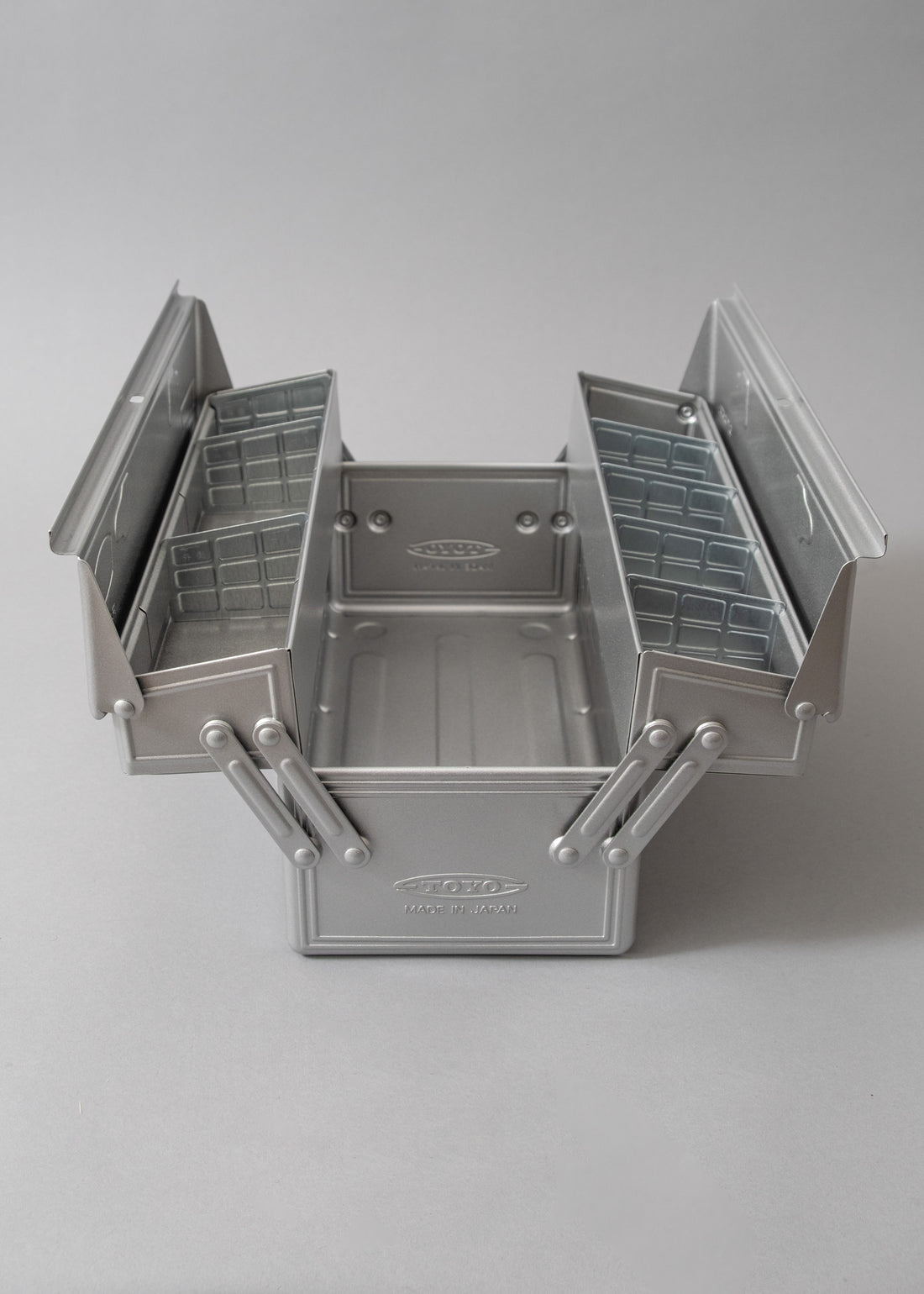 BOITE A OUTILS - ST 350 - SILVER - TOYO STEEL