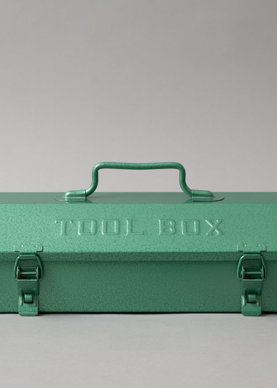 BOITE A OUTILS - TY-3 - VERT MÉTALLISÉ - OUTINOMI x MAGASIN VIVANT!