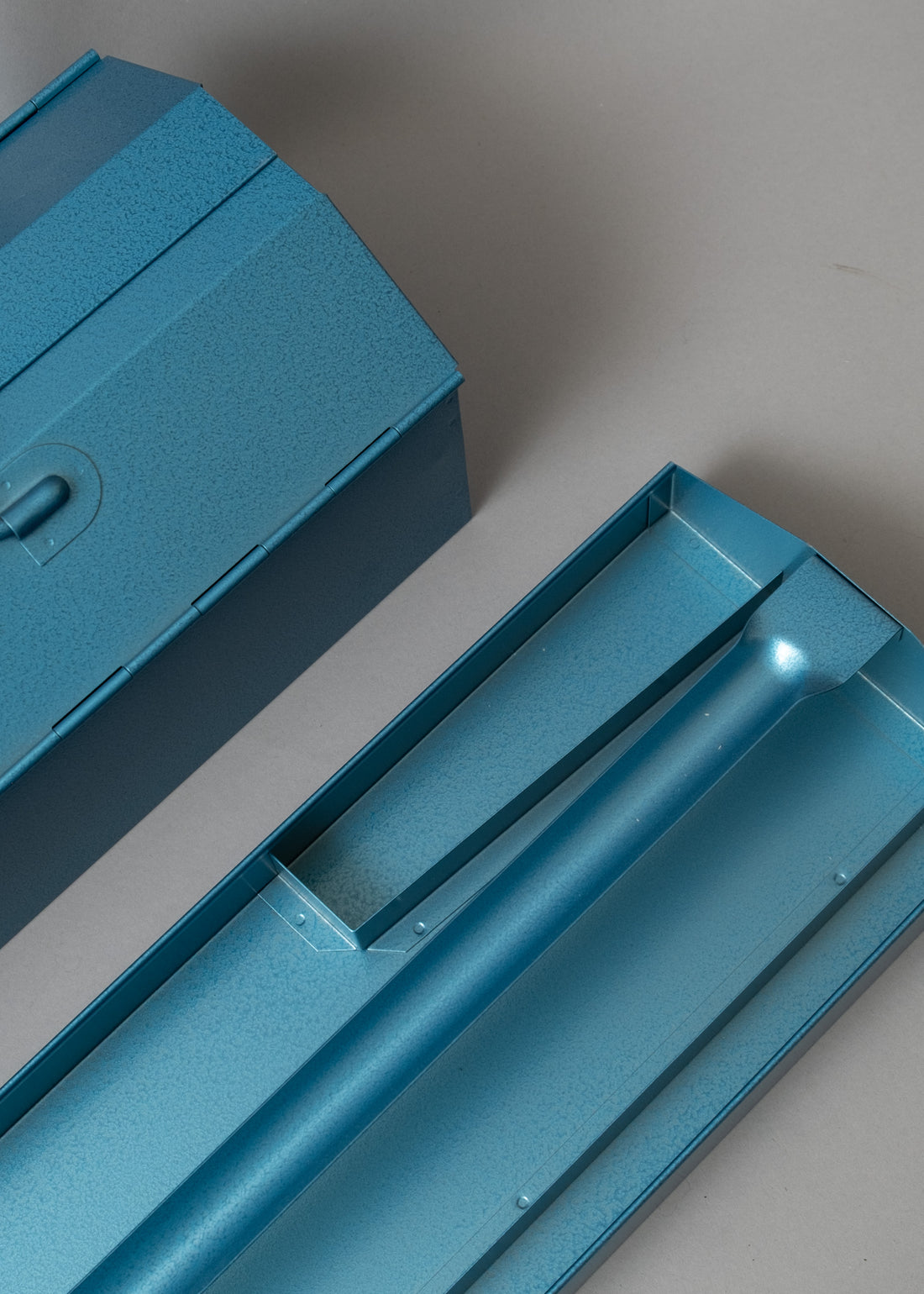 GRANDE BOITE A OUTILS "DOUBLE"- TY-4 - BLEU MÉTALLISÉ - OUTINOMI x MAGASIN VIVANT!