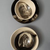 ASSIETTE EN TERRE MÊLÉE - "SERIE MANGEOIRES" - NOIR - LÉA BALDASSARI X MAGASIN VIVANT!