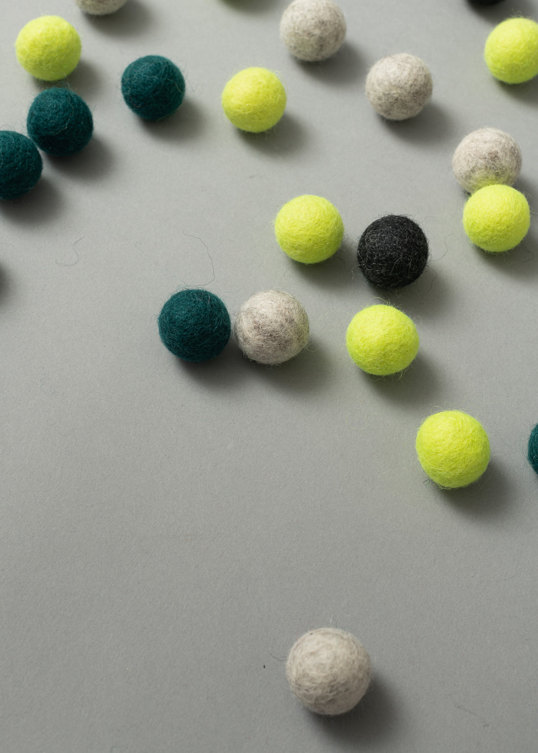 SAC DE 40 BOULES POUR LANCE-PIERRE - LAINE FEUTREE - LUCISTNICE