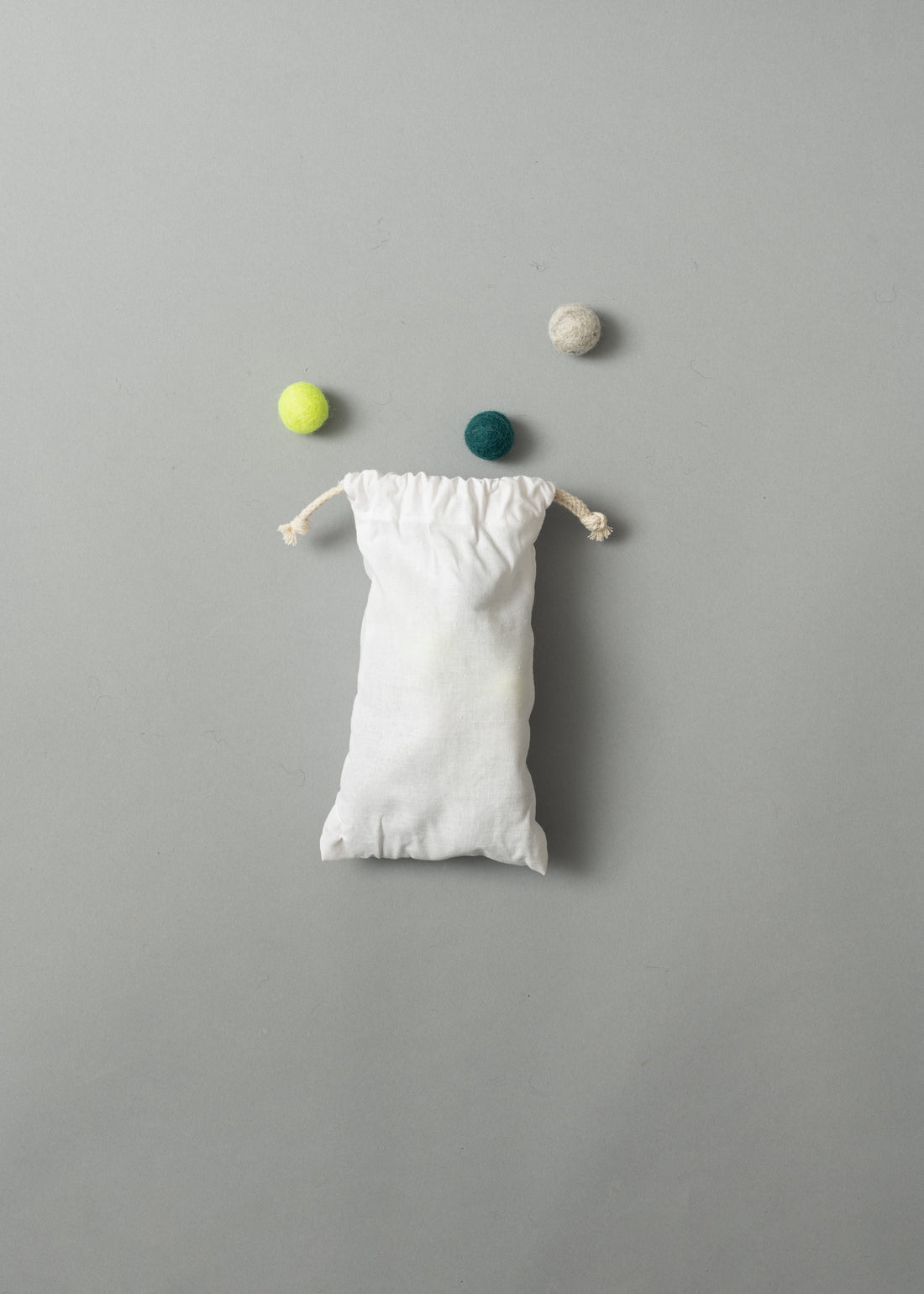 SAC DE 40 BOULES POUR LANCE-PIERRE - LAINE FEUTREE - LUCISTNICE