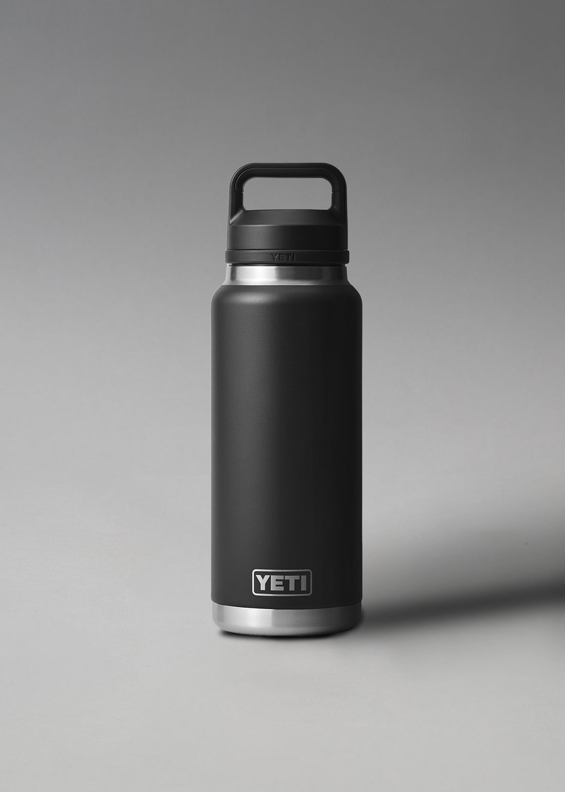 BOUTEILLE ISOTHERME - RAMBLER 36 OZ BOTTLE - BOUCHON CHUG - 1 L - BLACK - YETI