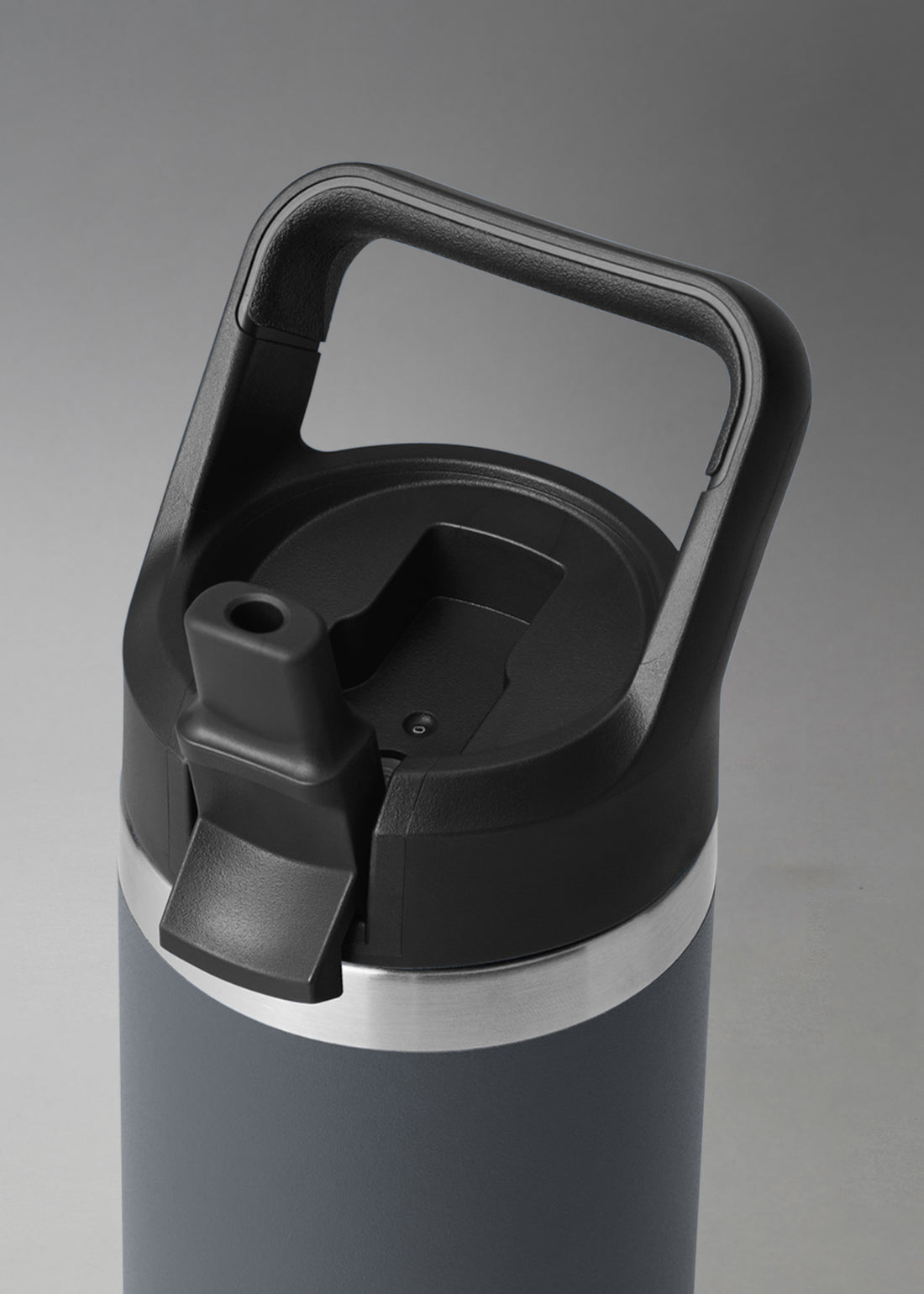 GOURDE ISOTHERME - RAMBLER 18 OZ STRAW BOTTLE - 532 ML - CHARCOAL - YETI