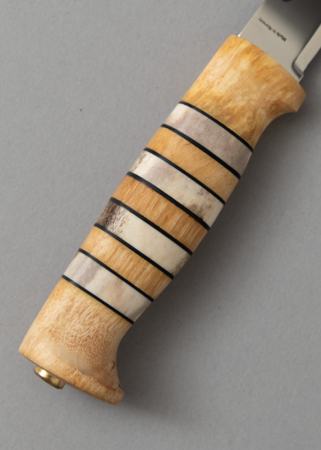 COUTEAU OUTDOOR - ARV - HELLE