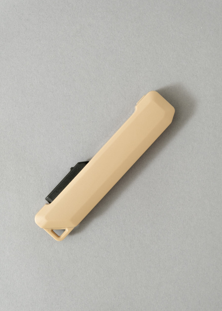 HAKOAKE - CUTTER / CISEAUX HYBRIDE 2 EN 1 - BEIGE - LAME "CLASSIQUE" - KOKUYO