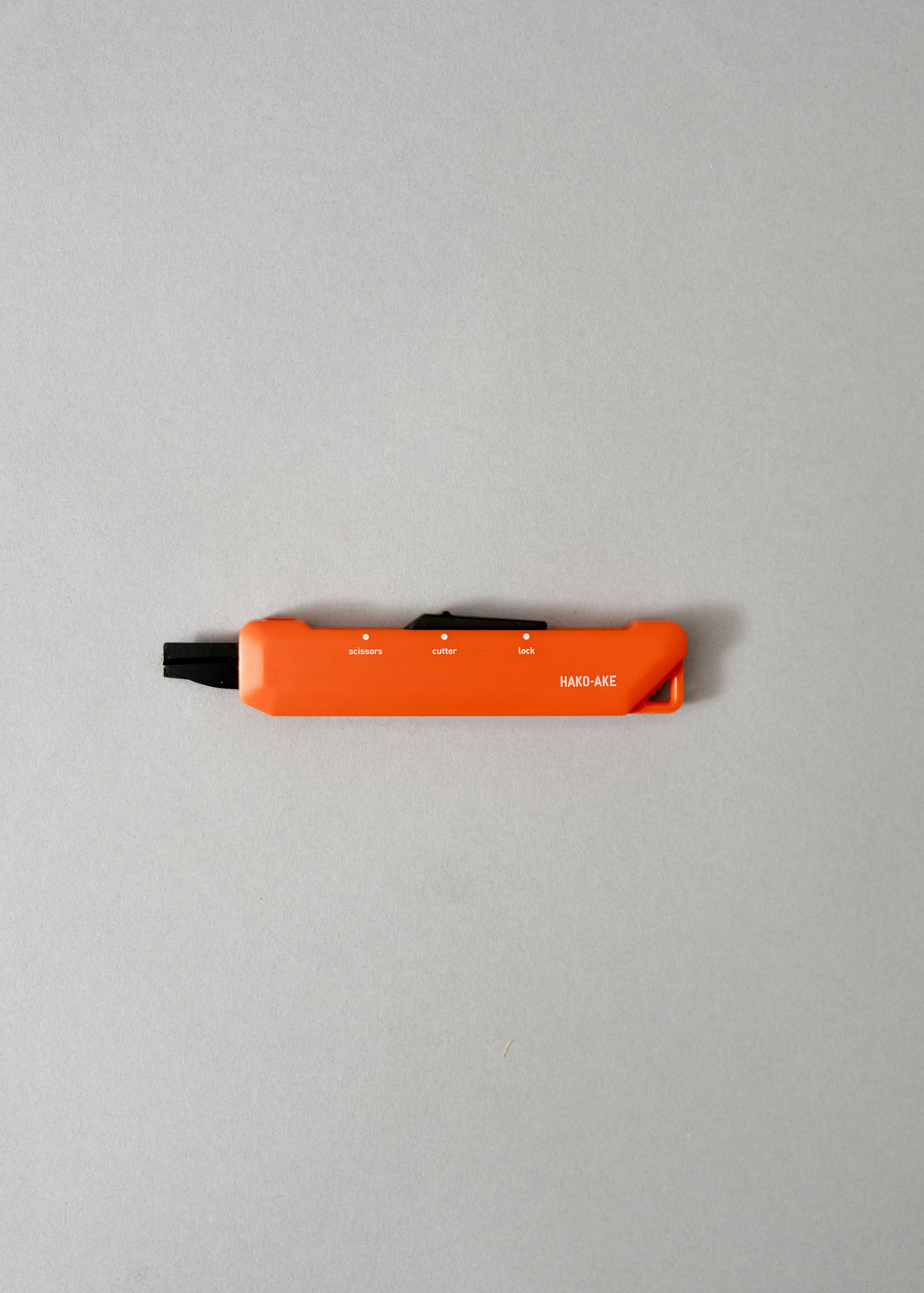 HAKOAKE - CUTTER / CISEAUX HYBRIDE 2 EN 1 - ORANGE - LAME "TITANE" - KOKUYO