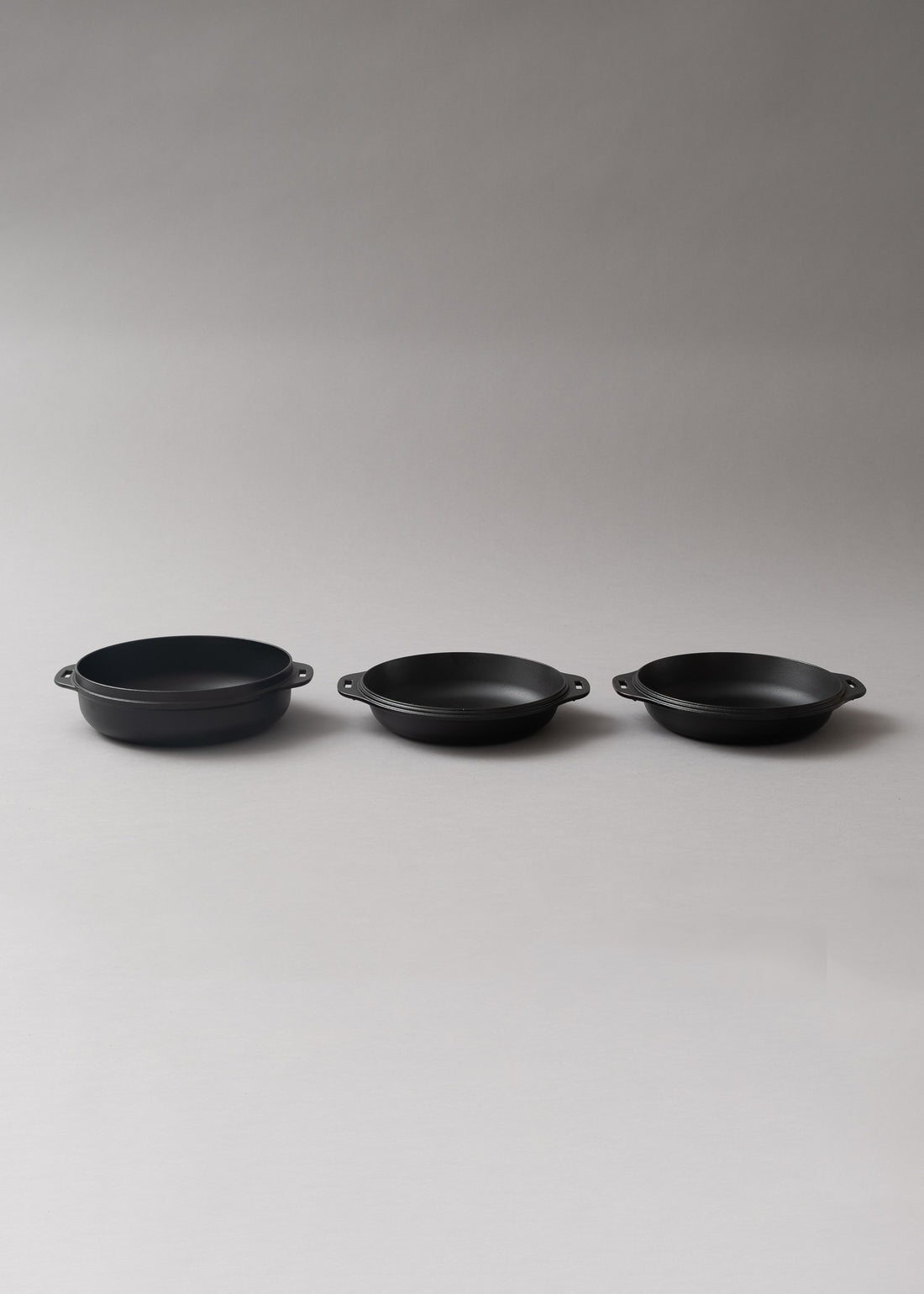 PACK DUO EN FONTE - COCOTTE / POELE / ASSIETTES - SNOW PEAK