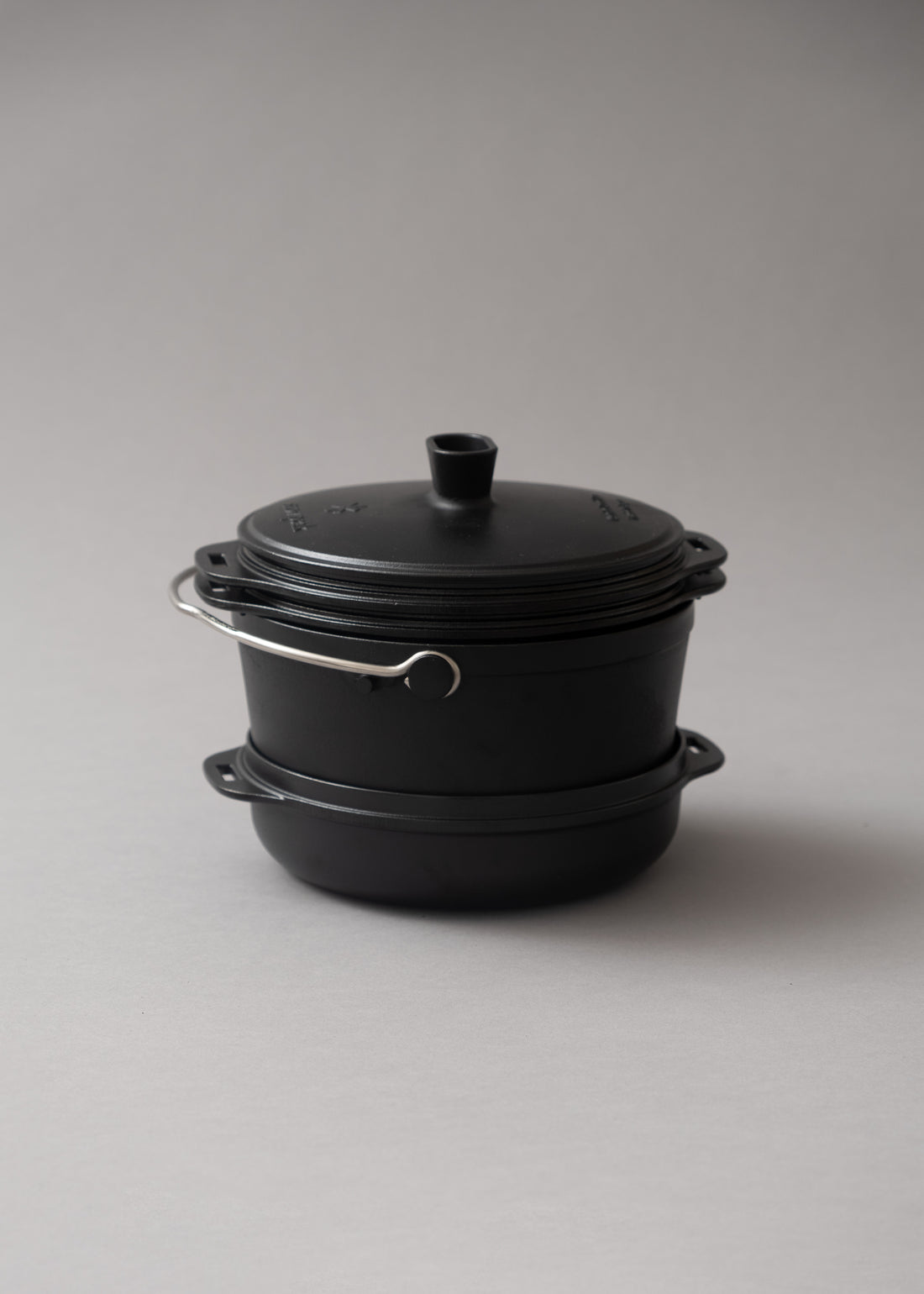 PACK DUO EN FONTE - COCOTTE / POELE / ASSIETTES - SNOW PEAK