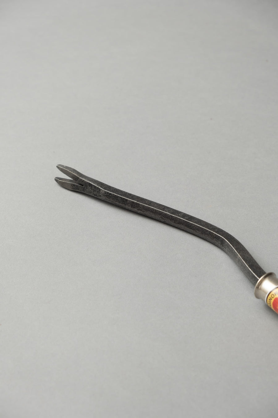 Coupe-racine / Arrache-Pissenlit forgé à la main - Red Pig Tools