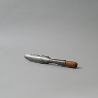 HORI HORI - PLANTOIR MULTIFONCTION  FORGÉ À LA MAIN - RED PIG TOOLS