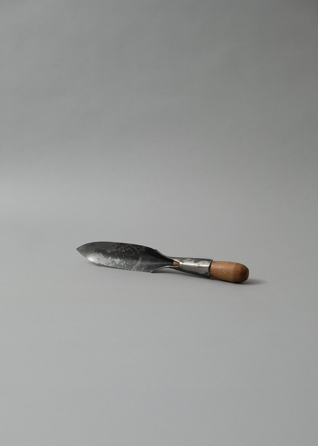 HORI HORI - PLANTOIR MULTIFONCTION  FORGÉ À LA MAIN - RED PIG TOOLS