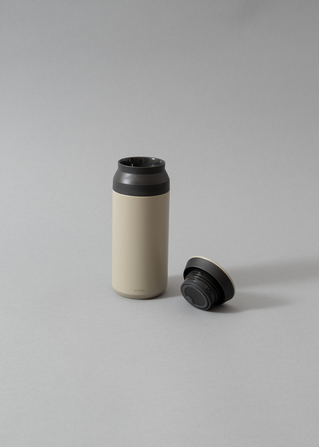 TRAVEL TUMBLER - GOURDE ISOTHERME - 350 ML - SAND BEIGE - KINTO
