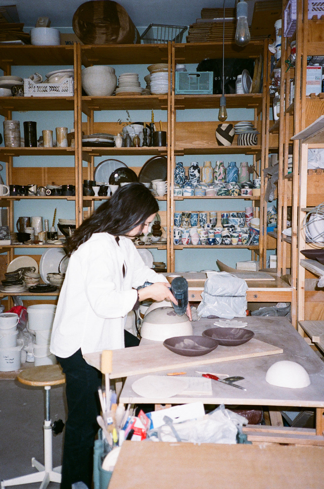 MANGEOIRE / ABREUVOIR EN TERRE MÊLÉE - "SERIE MANGEOIRES" - NOIR - LÉA BALDASSARI X MAGASIN VIVANT!