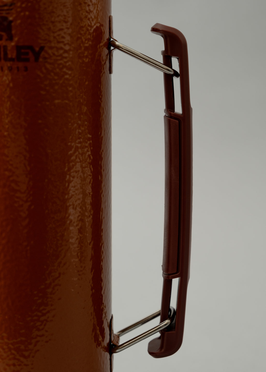 BOUTEILLE ISOTHERME - 0,75 L - LEGENDARY CLASSIC - CLAY - STANLEY