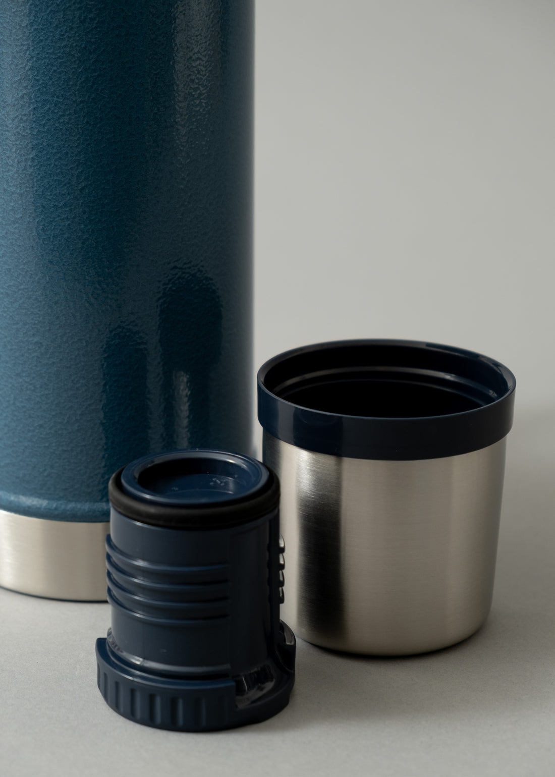 BOUTEILLE ISOTHERME - 0,75 L - LEGENDARY CLASSIC - LAKE - STANLEY