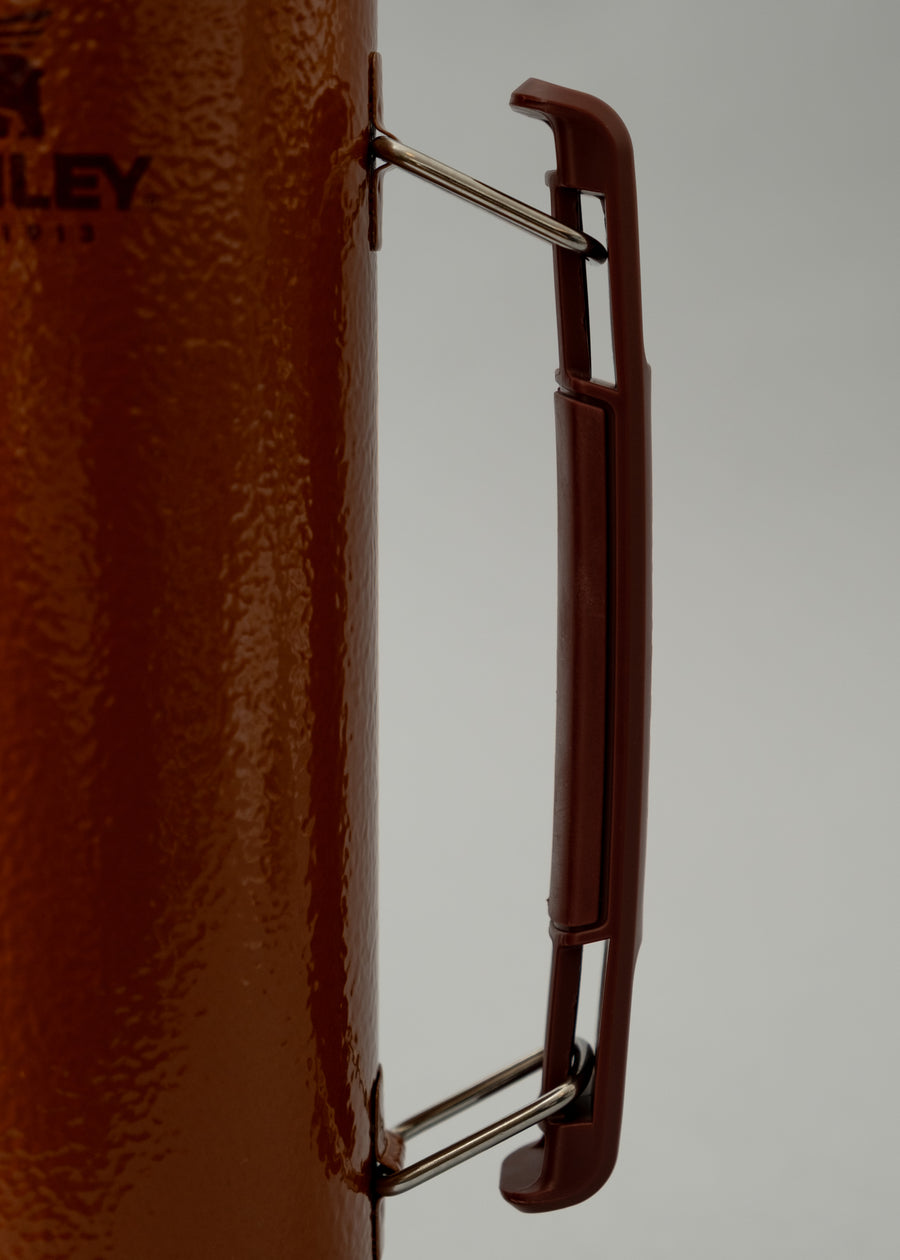 BOUTEILLE ISOTHERME - 1 L - LEGENDARY CLASSIC - CLAY - STANLEY