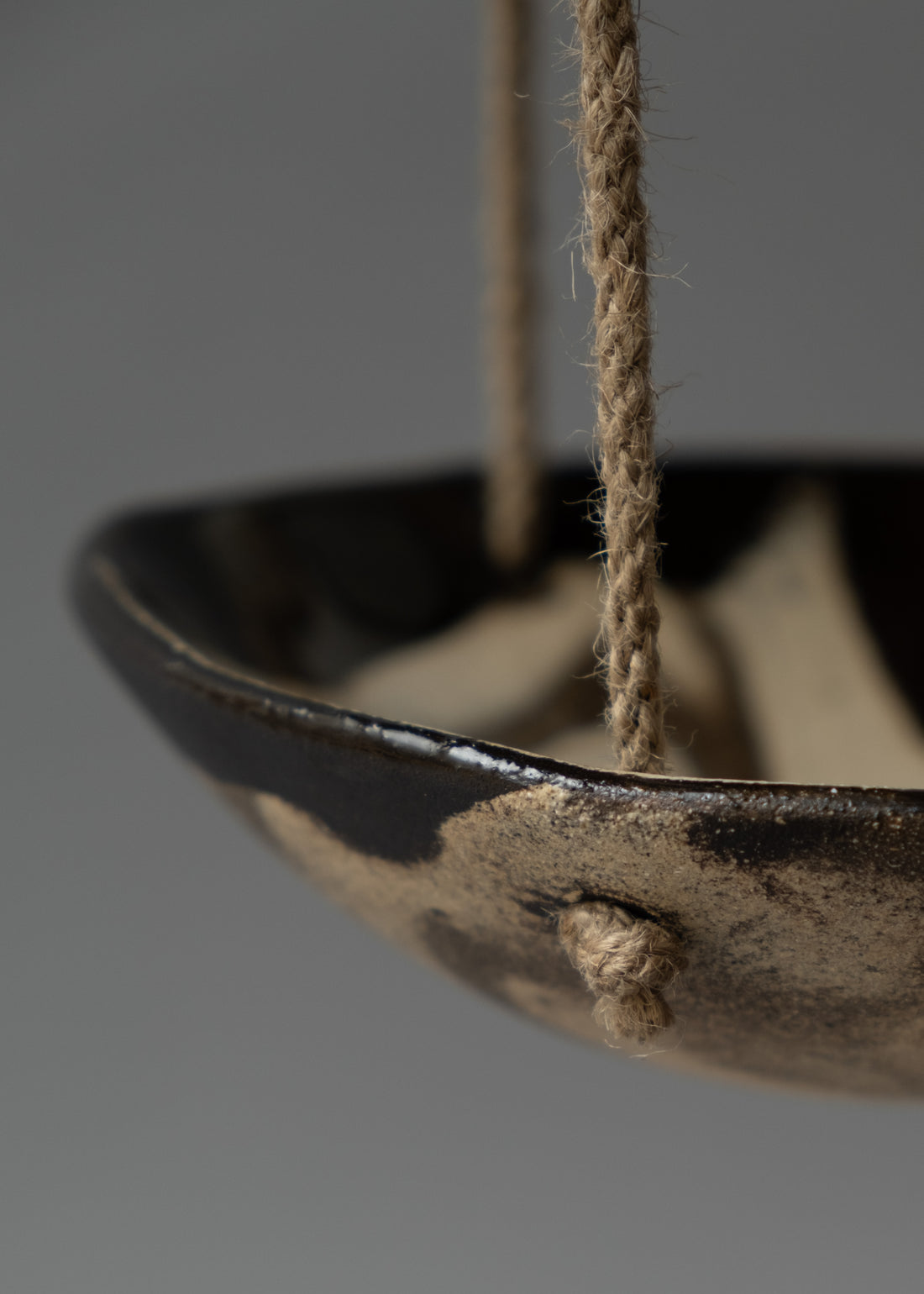 MANGEOIRE / ABREUVOIR EN TERRE MÊLÉE - "SERIE MANGEOIRES" - NOIR - LÉA BALDASSARI X MAGASIN VIVANT!