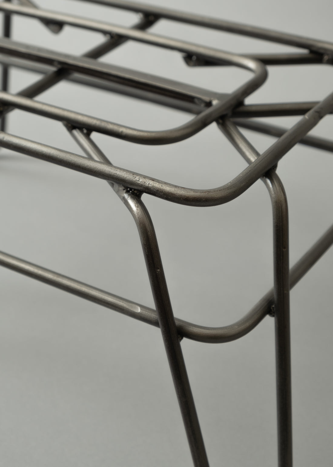 MARCHEPIED - WIRE STEP STOOL - PUEBCO