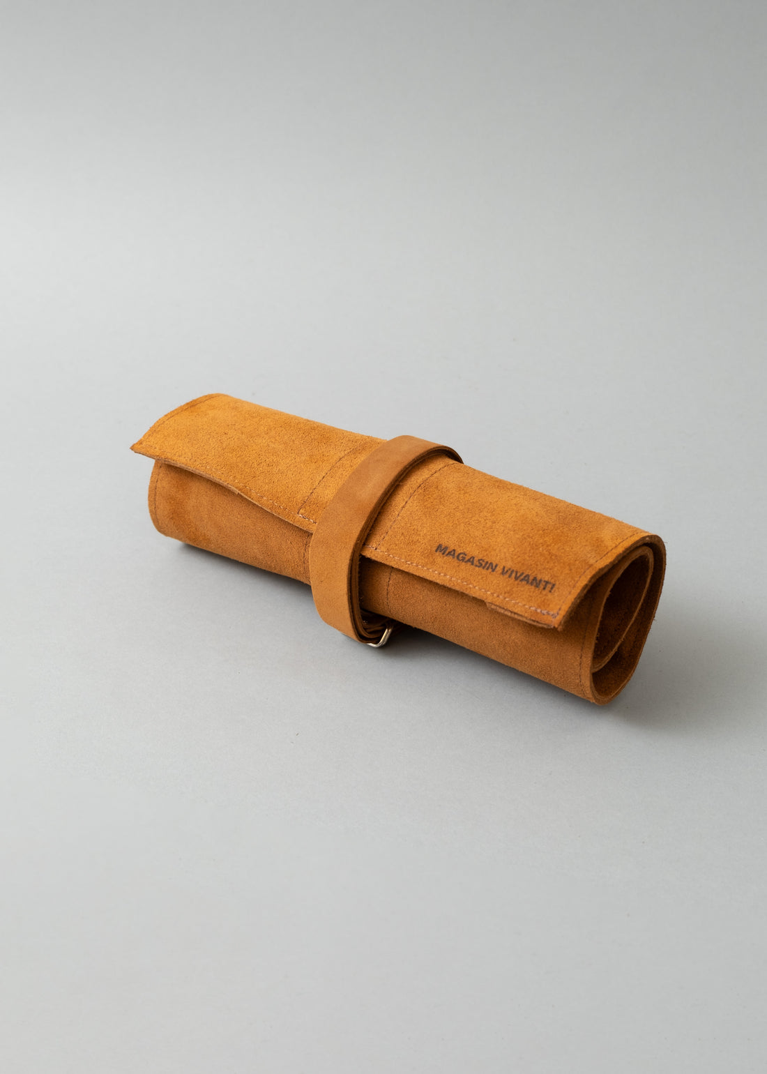 TROUSSE À OUTILS - "TOOL ROLL"-  CROUTE DE CUIR - MAGASIN VIVANT!
