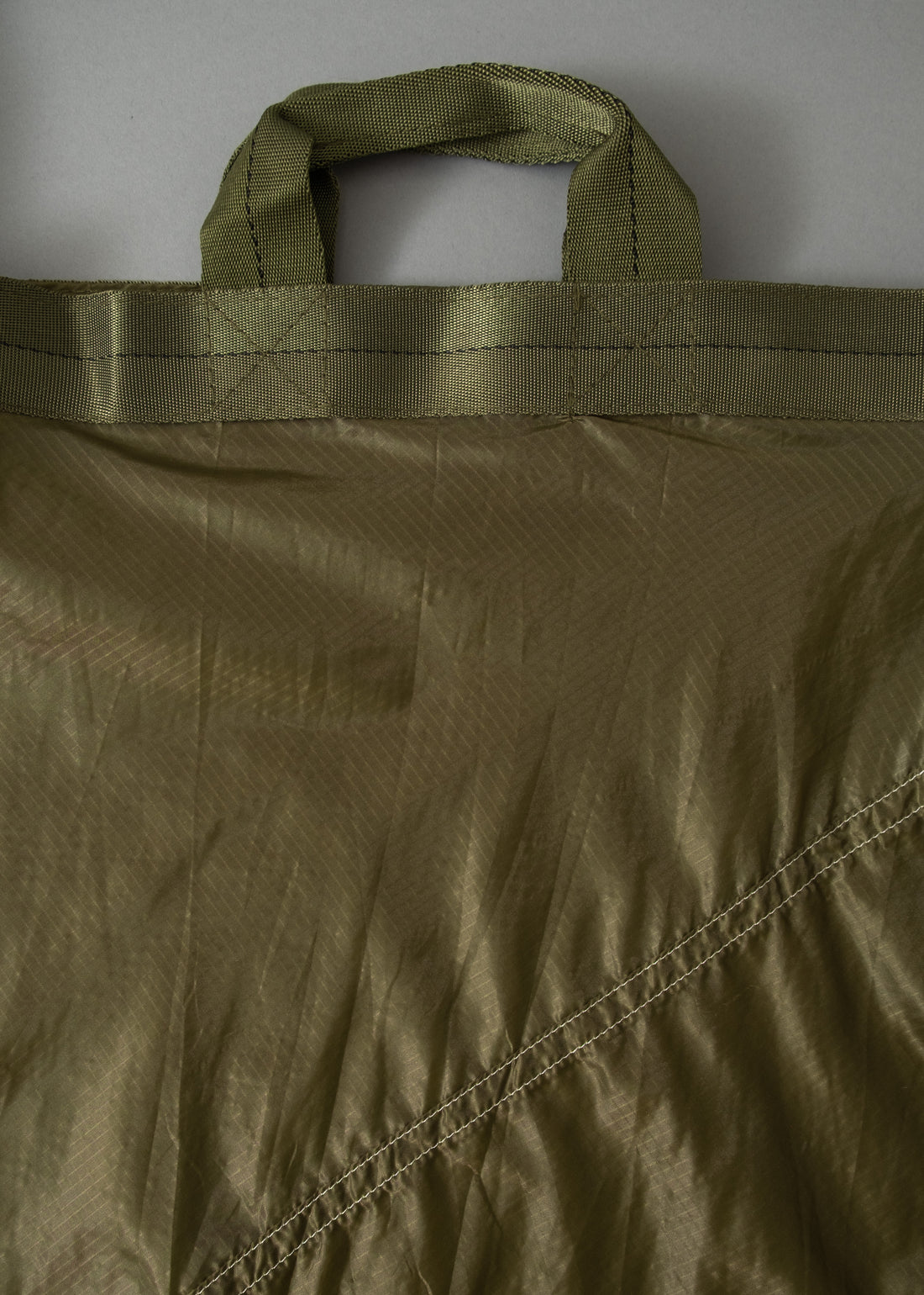 SAC TOTE ULTRA LEGER - TOILE DE PARACHUTE VINTAGE - 2-WAY BAG - OLIVE - PUEBCO